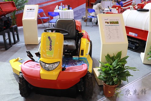 果園機械也過平安夜?